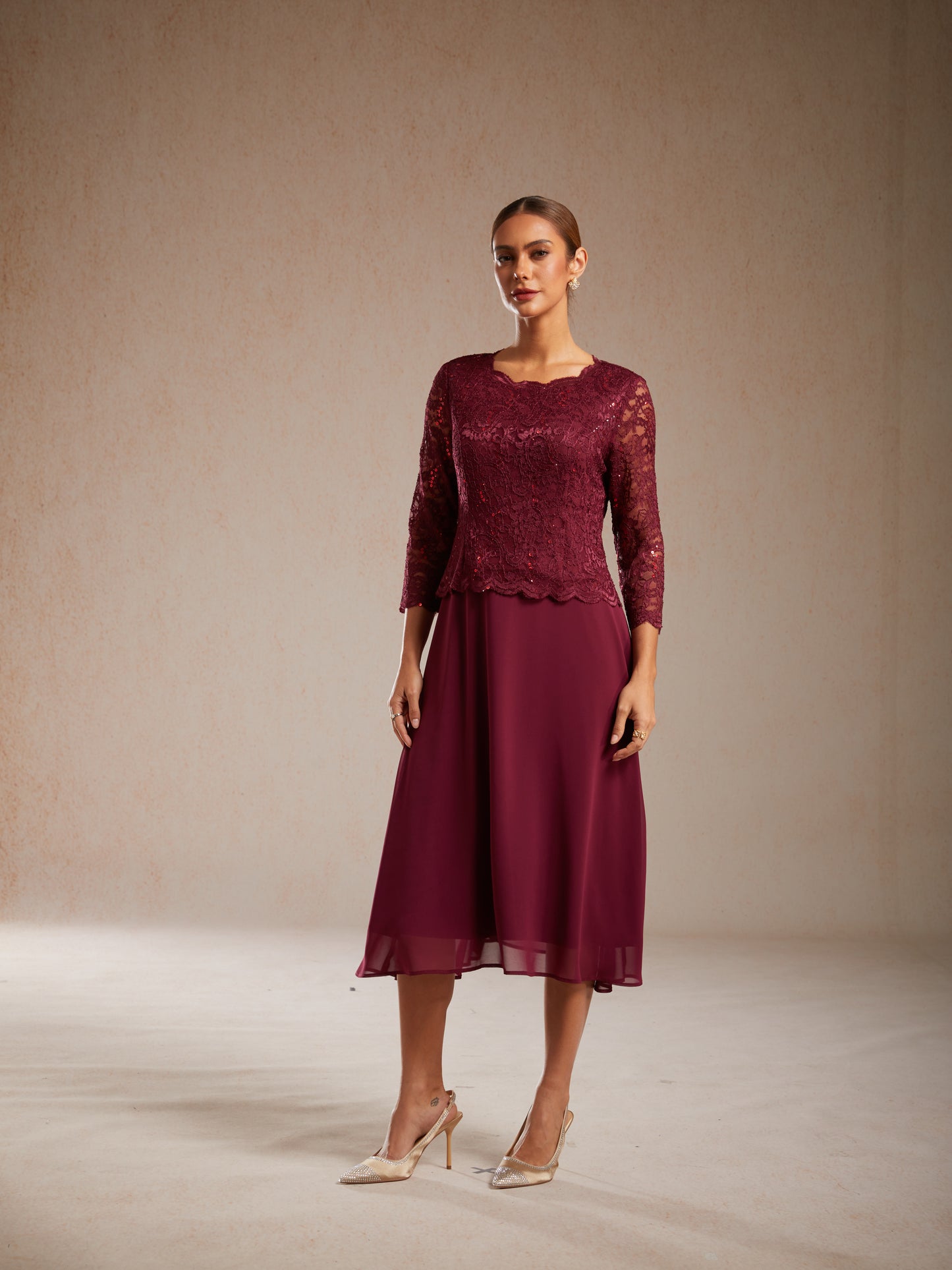 Elegant Lace and Chiffon Tea-Length Dress