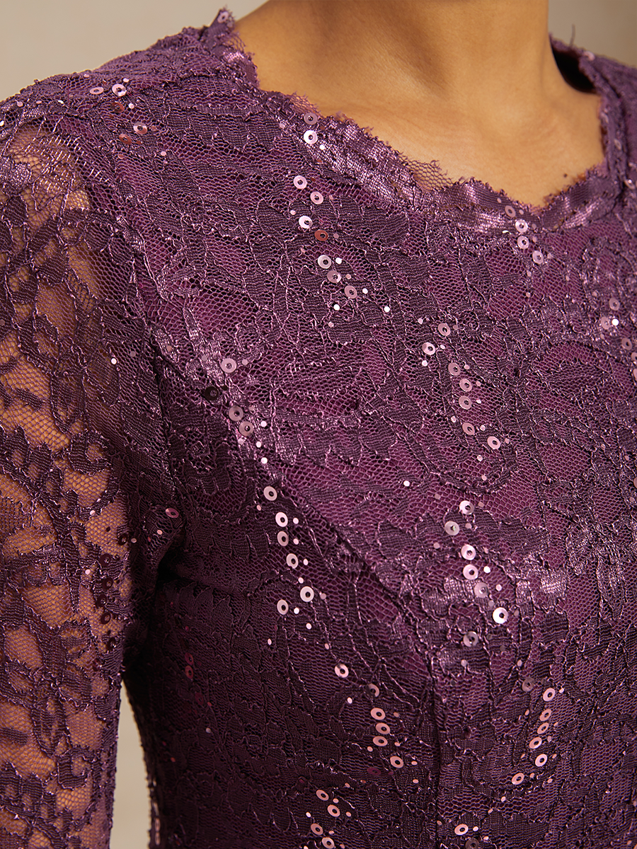 Robe élégante en dentelle et mousseline de soie, longueur thé