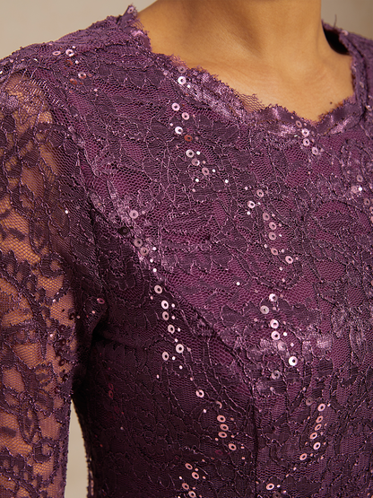 Robe élégante en dentelle et mousseline de soie, longueur thé