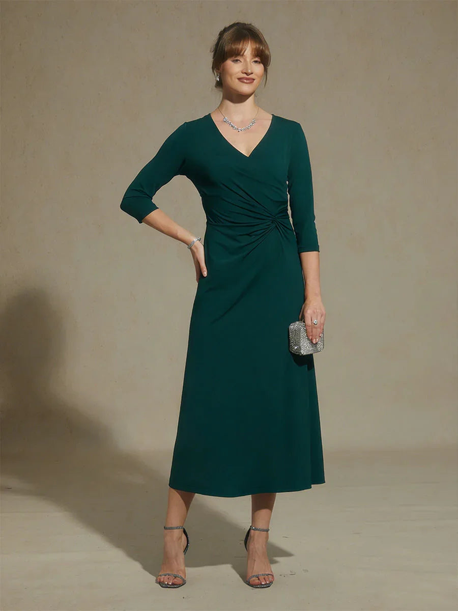 Black V-Neck A-Line Knit Dress with Waist Twist Design