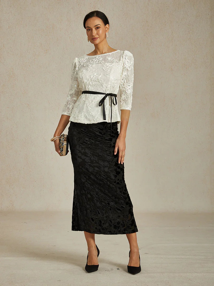 Dreiviertelärmelige Bluse mit Rosettenspitze und Paillettenbesatz