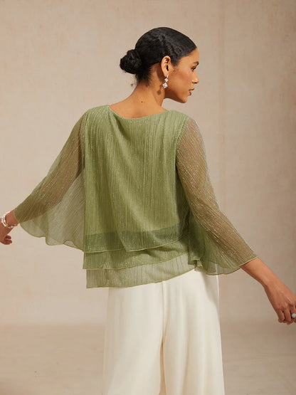 Asymmetrische Lagenbluse aus metallisch schimmerndem, plissiertem Chiffon