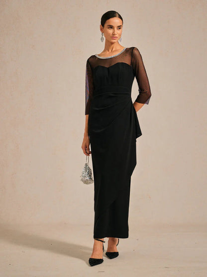 Elegantes Abendkleid mit Perlen und Illusionsausschnitt