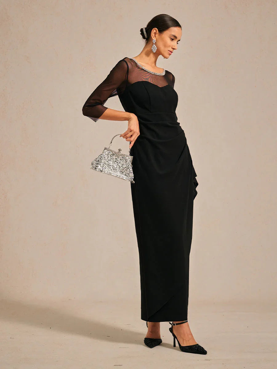 Elegantes Abendkleid mit Perlen und Illusionsausschnitt