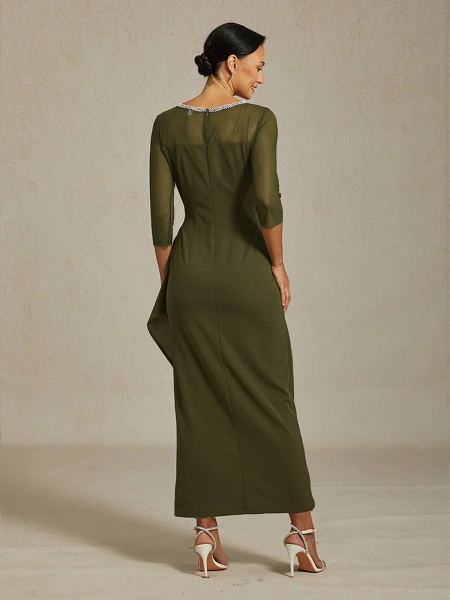 Elegantes Abendkleid mit Perlen und Illusionsausschnitt
