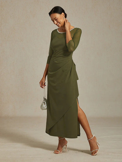 Elegantes Abendkleid mit Perlen und Illusionsausschnitt