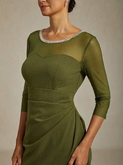 Elegantes Abendkleid mit Perlen und Illusionsausschnitt