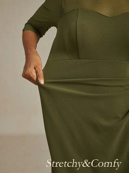 Elegantes Abendkleid mit Perlen und Illusionsausschnitt