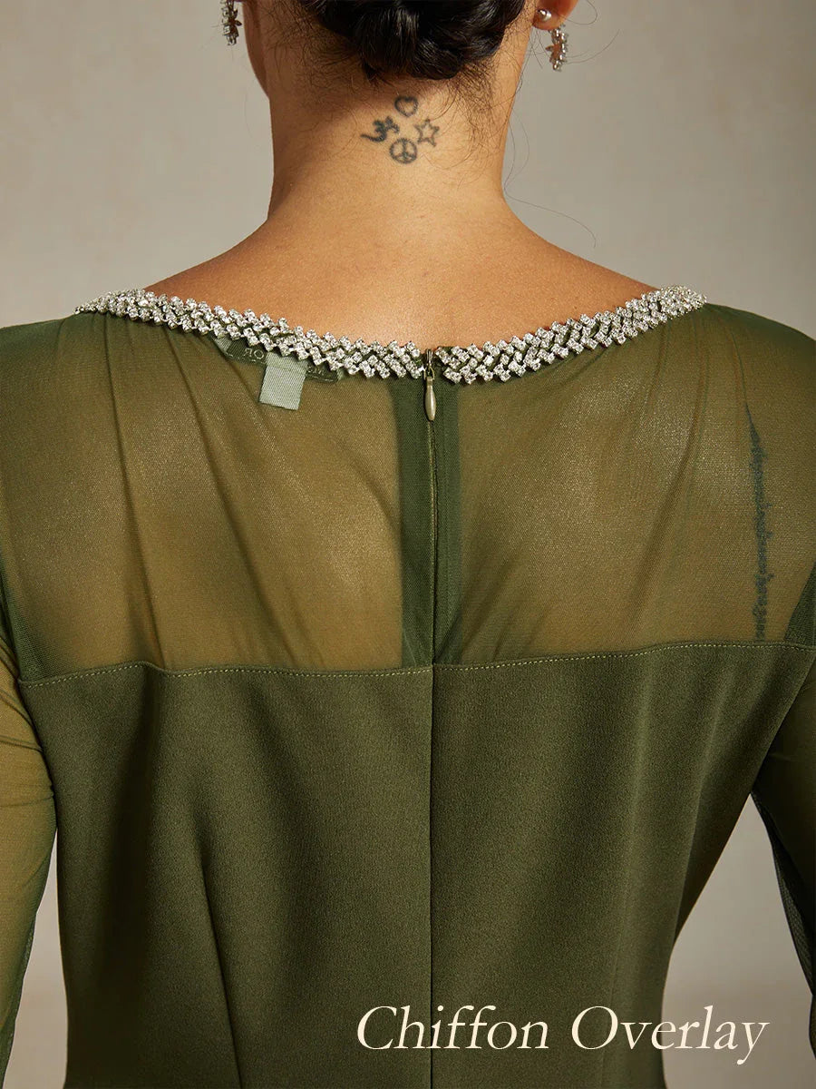 Elegantes Abendkleid mit Perlen und Illusionsausschnitt