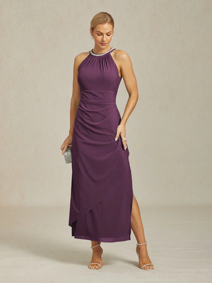 Robe longue élégante à col licou et perles avec détails à volants