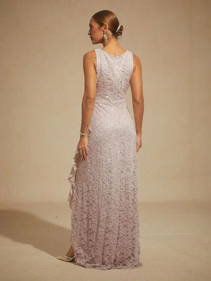 Maxikleid aus Spitze mit Pailletten und Rüschendetail