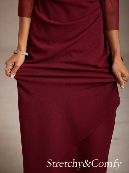 Elegantes Abendkleid mit Perlen und Illusionsausschnitt