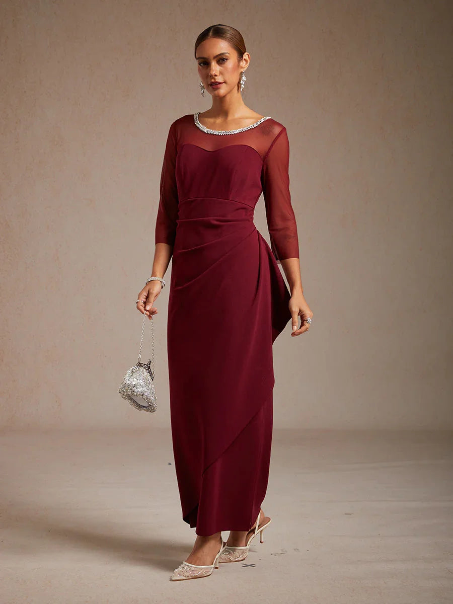 Elegantes Abendkleid mit Perlen und Illusionsausschnitt