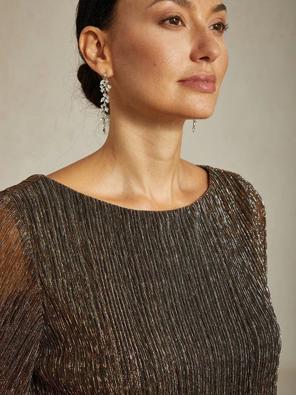 Asymmetrische Lagenbluse aus metallisch schimmerndem, plissiertem Chiffon