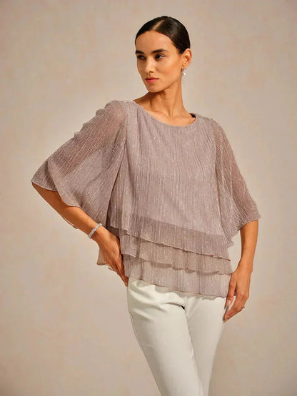 Asymmetrische Lagenbluse aus metallisch schimmerndem, plissiertem Chiffon
