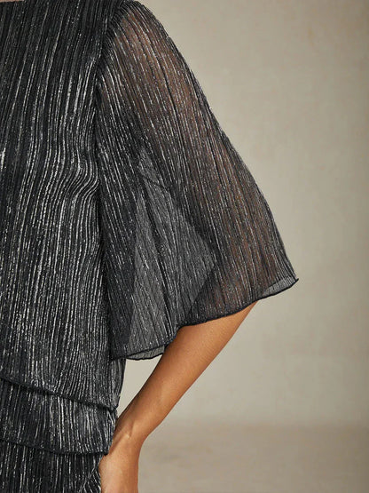 Asymmetrische Lagenbluse aus metallisch schimmerndem, plissiertem Chiffon