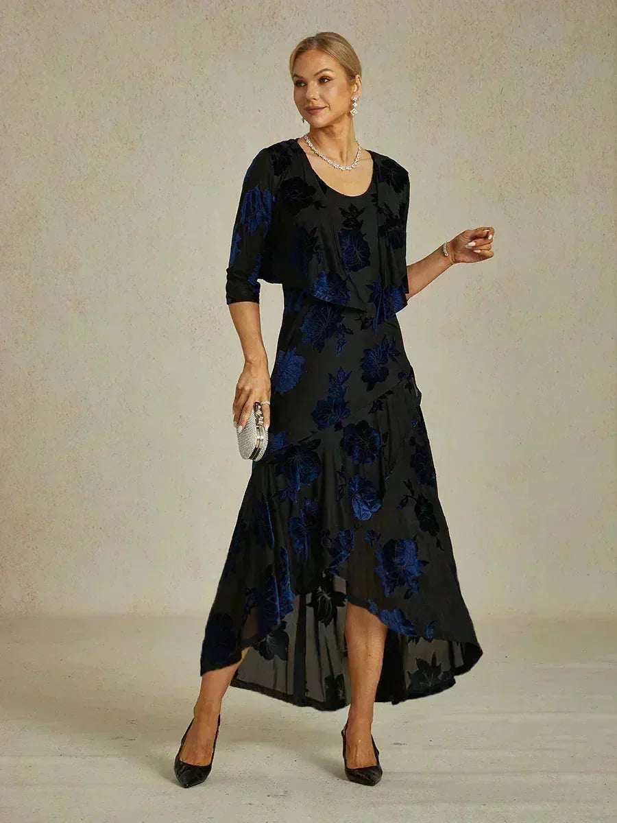 Samt-Abendkleid mit Blumenmuster und asymmetrischem Saum