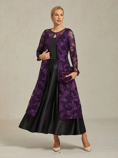Lange Jacke aus Rosettenspitze mit Paillettendetail
