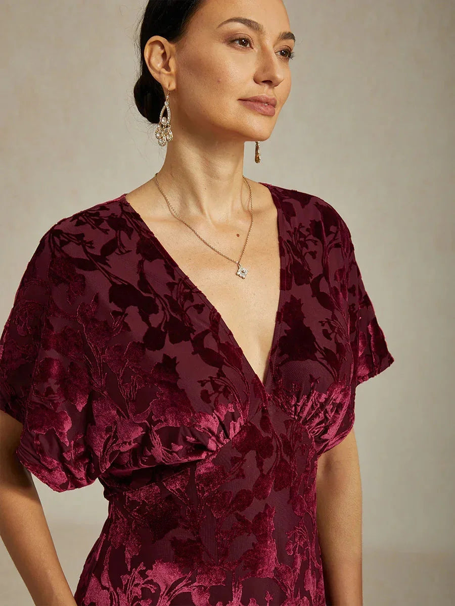 Maxikleid aus Samt mit V-Ausschnitt und Blumenmuster