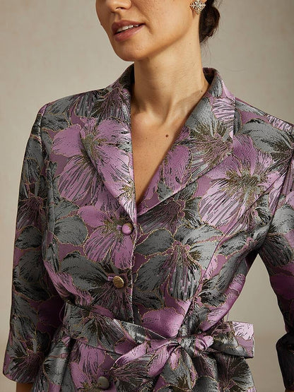 Dreiviertelärmelige Bluse mit floralem Jacquardmuster und Bindegürtel
