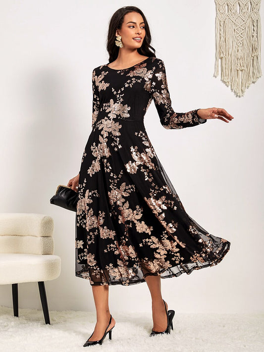 Black Lace Crew Neck Maxi Dress