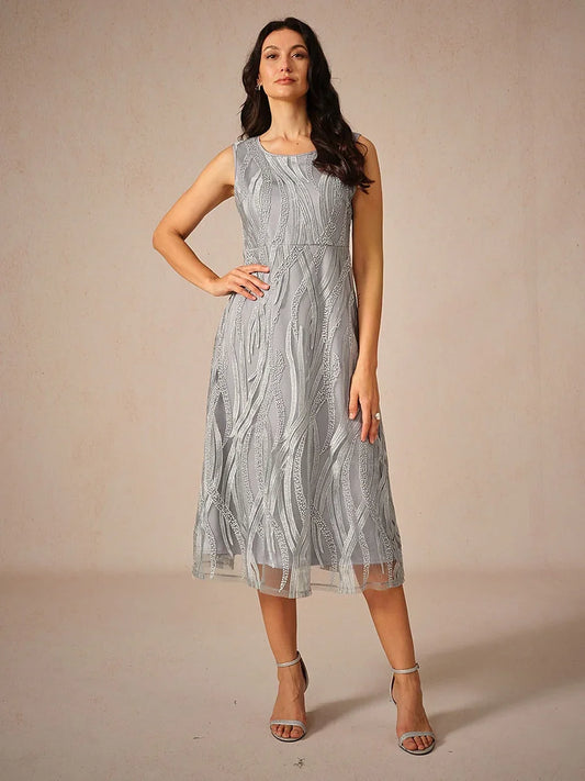 Midi Lace Solid Color Dress